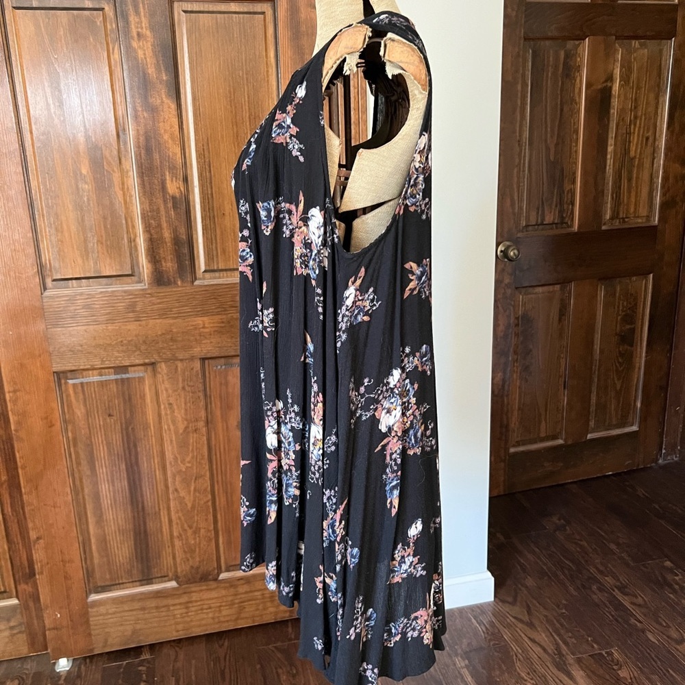 Free People Tunic - Black Floral - XS - Picture 6 of 6